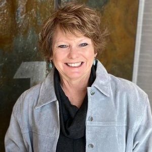 Meet your Posher, Jobeth